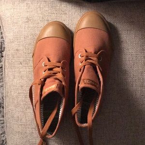 Bangs hi top sneakers